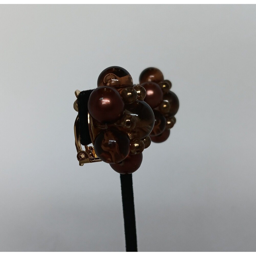 Vintage Brown Lucite Cluster Clip On Earrings 1.25 in - Picture 3 of 11
